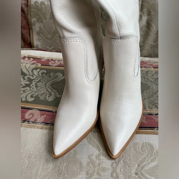 LarroudéWomen's Louise Pointed Toe High Heel Western Boots. Size 7 WomenN2-1